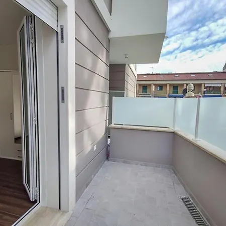 Nuovissimo Bilocale Ingresso Indipendente Apartment *